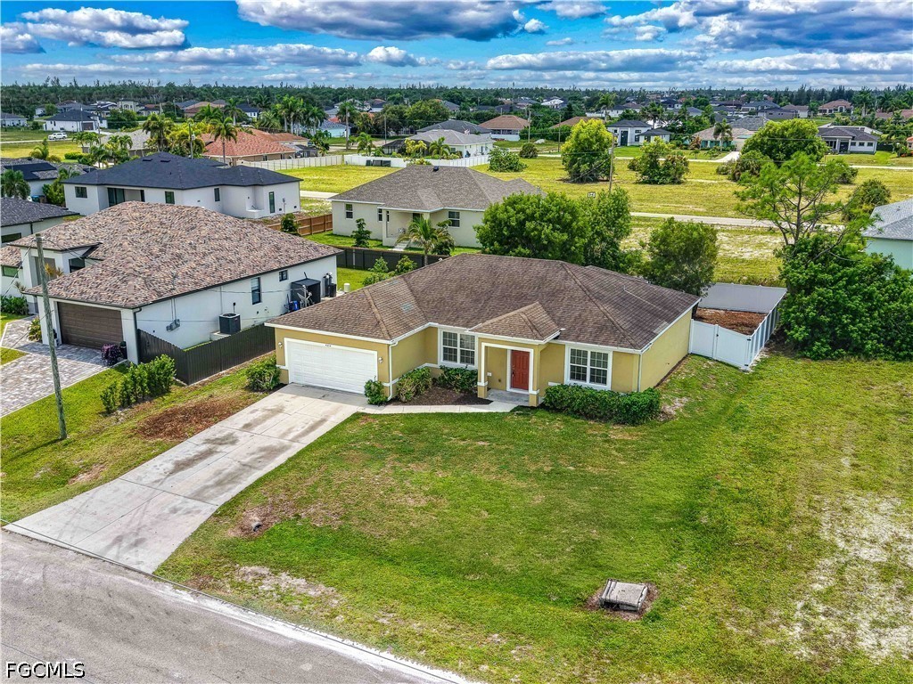 3 Bed SingleFamilyResidence for Sale in Cape Coral, photo 15
