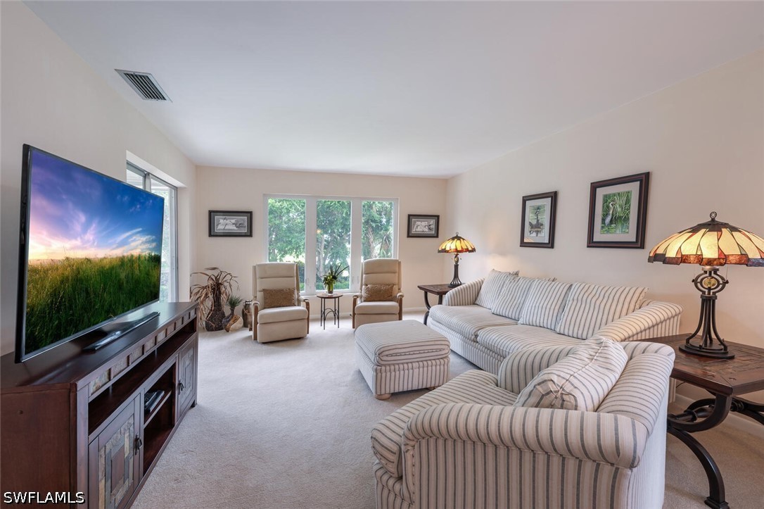 2 Bed Condominium for Sale in Palm Royal Apts, photo 15