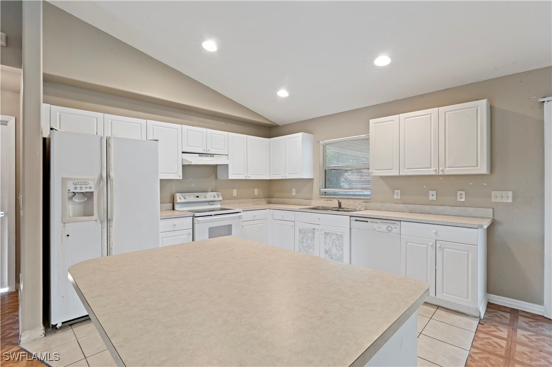 4 Bed SingleFamilyResidence for Sale in Lehigh Acres, FL — photo 16