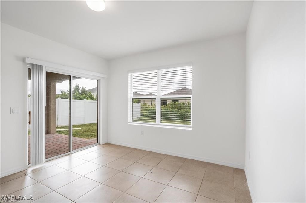 3 Bed SingleFamilyResidence for Sale in Entrada, FL — photo 16