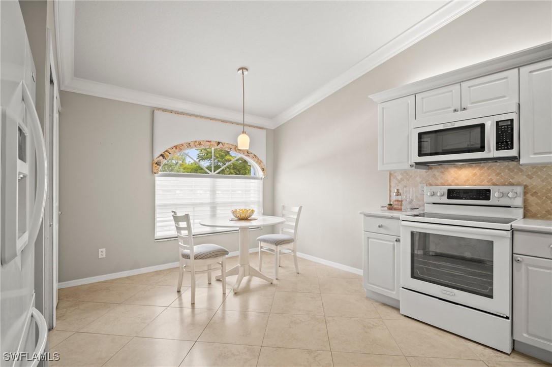 2 Bed Waterfront Home for Sale in Naples, photo 16