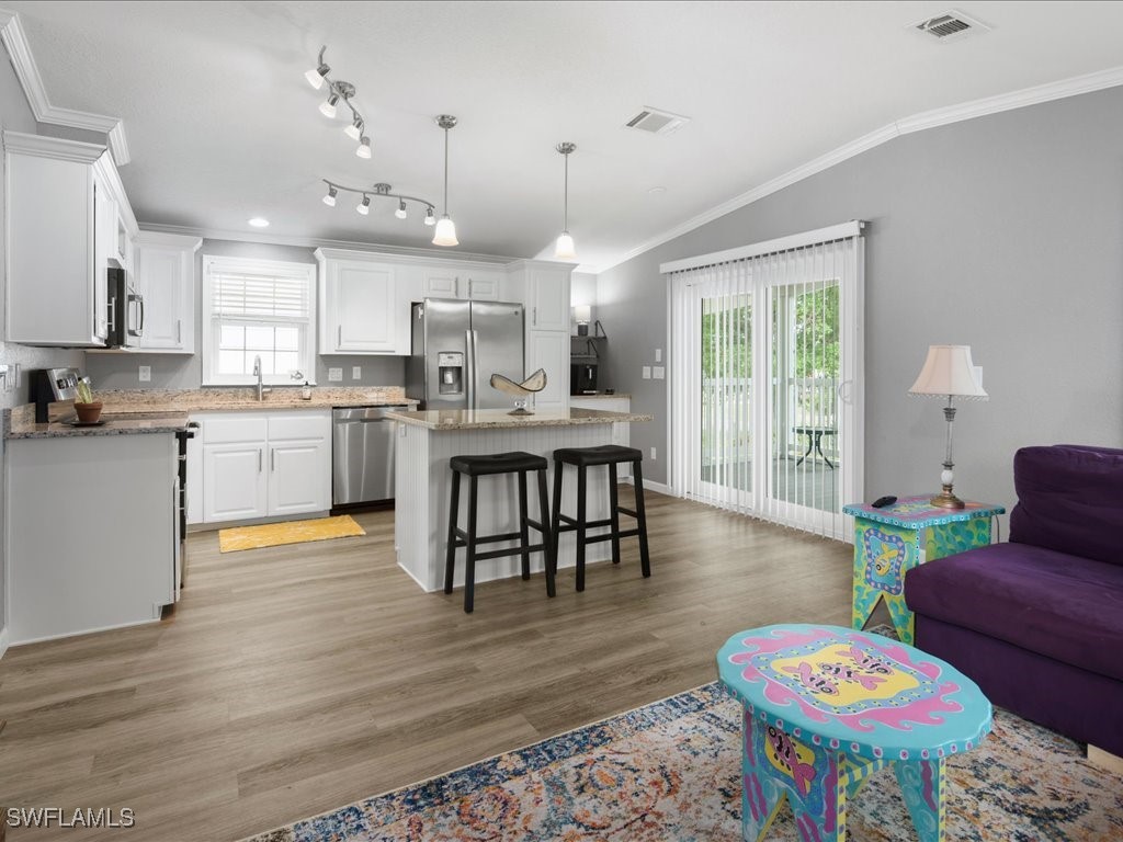 2 Bed SingleFamilyResidence for Sale in Goodland Heights, photo 16