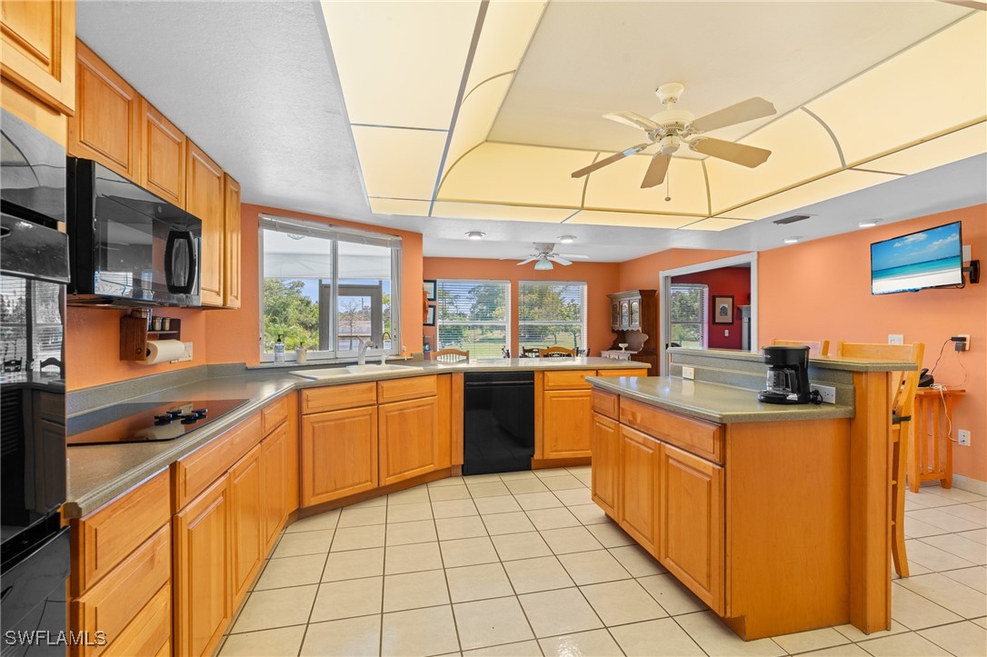 3 Bed SingleFamilyResidence for Sale in North Fort Myers, photo 16