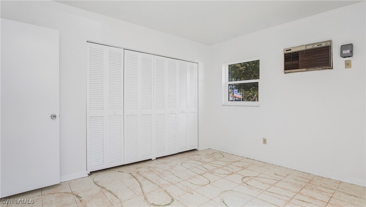 2 Bed Condominium for Sale in Seabreeze Apts, FL, $220,000 — photo 16