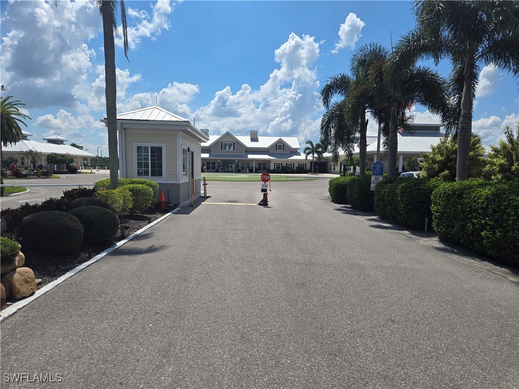 2 Bed ManufacturedHome for Sale in North Fort Myers, photo 16
