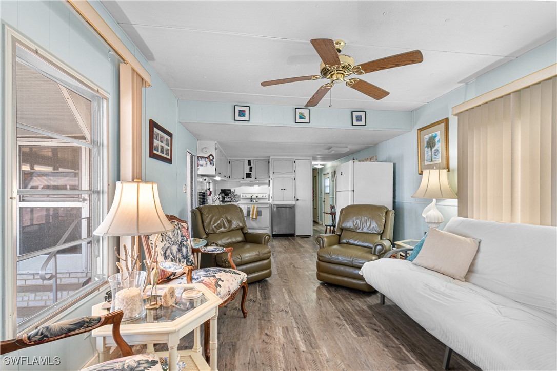 2 Bed ManufacturedHome for Sale in Fort Myers, FL, $80,000 — photo 16