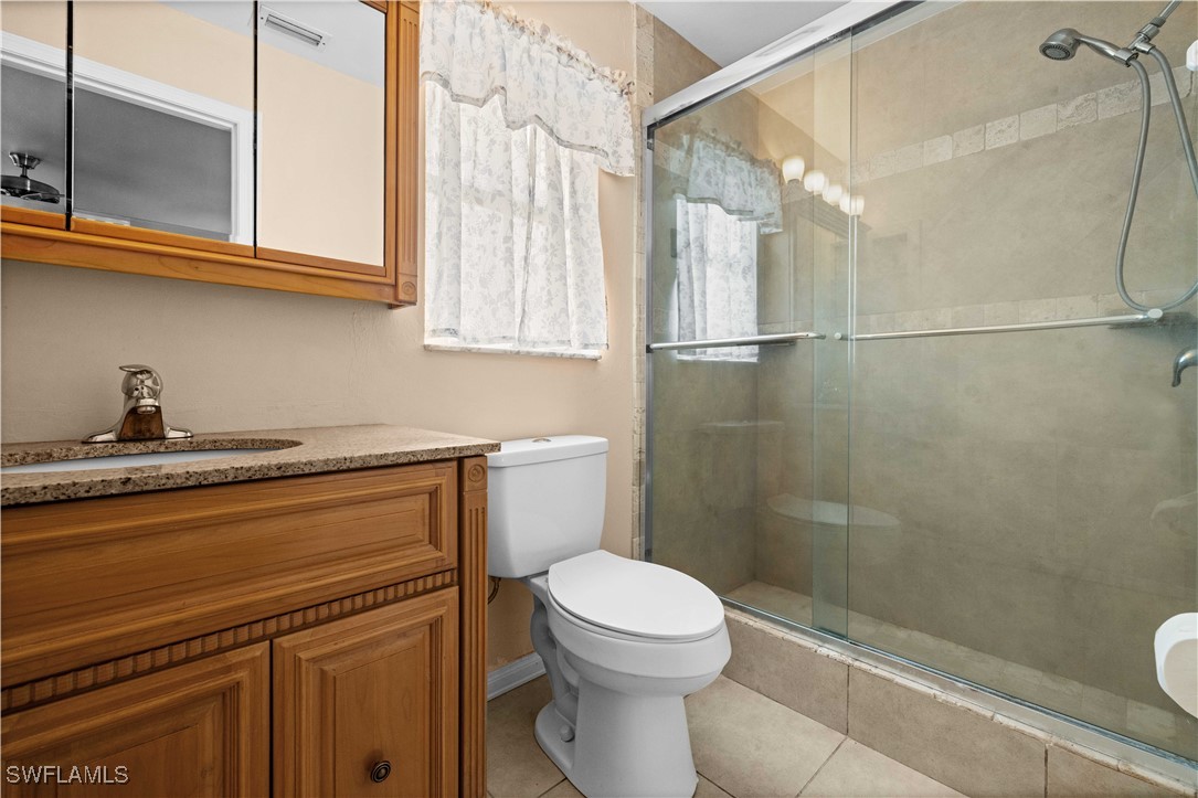 3 Bed Waterfront Home for Sale in Cape Coral, photo 16