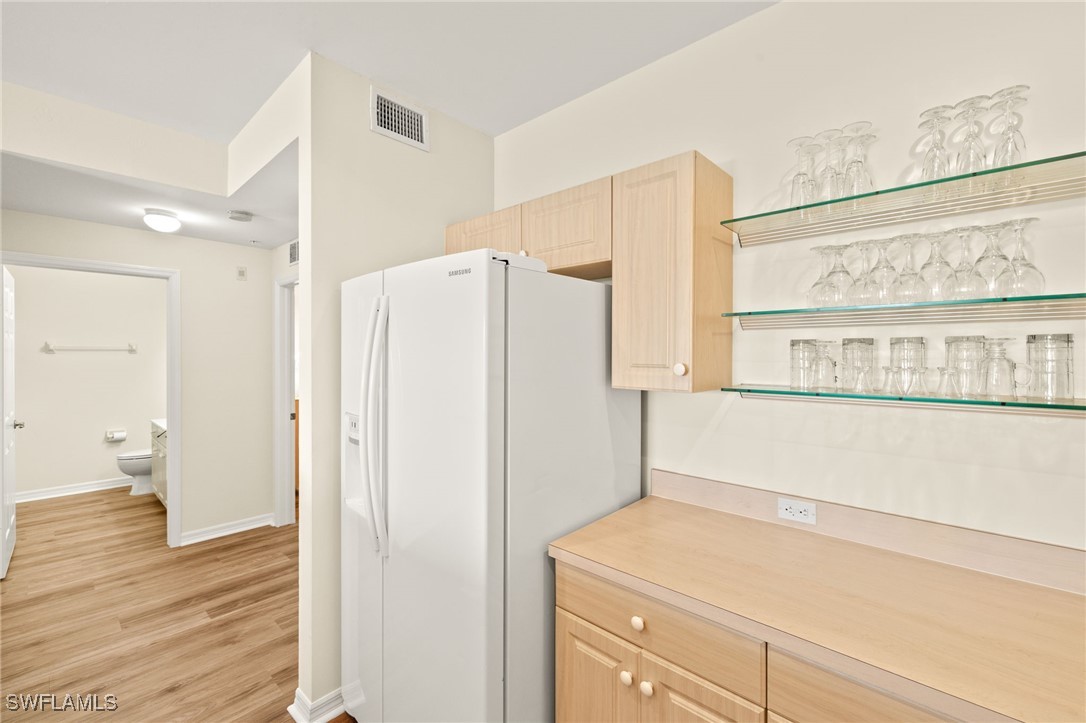 2 Bed Condominium for Sale in Clubhouse Villas, FL, $186,800 — photo 16