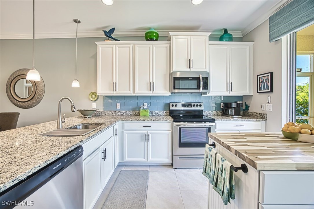 2 Bed Waterfront Home for Sale in Cascades, photo 16