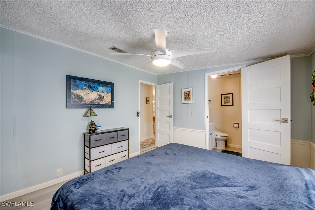 2 Bed Waterfront Home for Sale in Pine Island Cove, photo 16