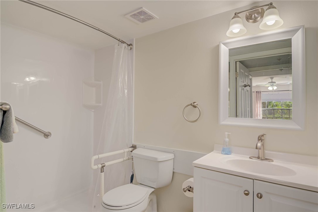 2 Bed Condominium for Sale in Four Mile Cove, FL, $144,900 — photo 16