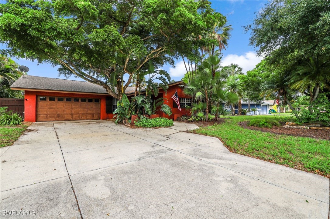 3 Bed Pool Home for Sale in Naples, photo 16