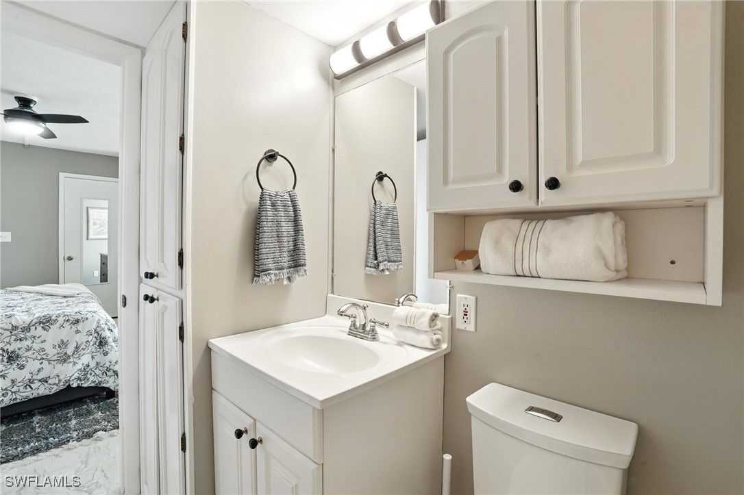 1 Bed Waterfront Home for Sale in Beach And Tennis Club, photo 16