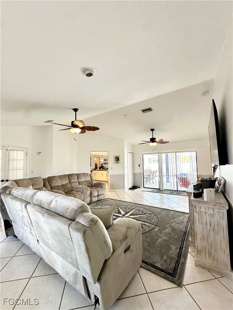 3 Bed Pool Home for Sale in Cape Coral, photo 16