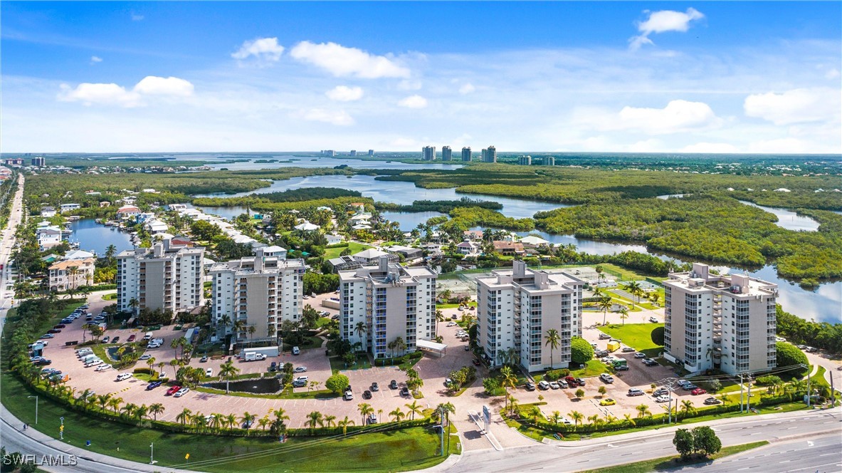 1 Bed Waterfront Home for Sale in Beach And Tennis Club, photo 16