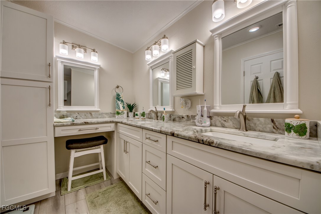 2 Bed ManufacturedHome for Sale in Pine Island Cove, FL — photo 16