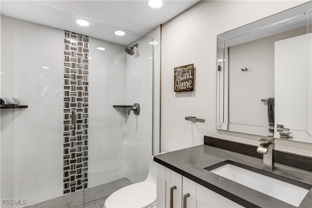2 Bed Waterfront Home for Sale in Sandarac Condo, photo 16