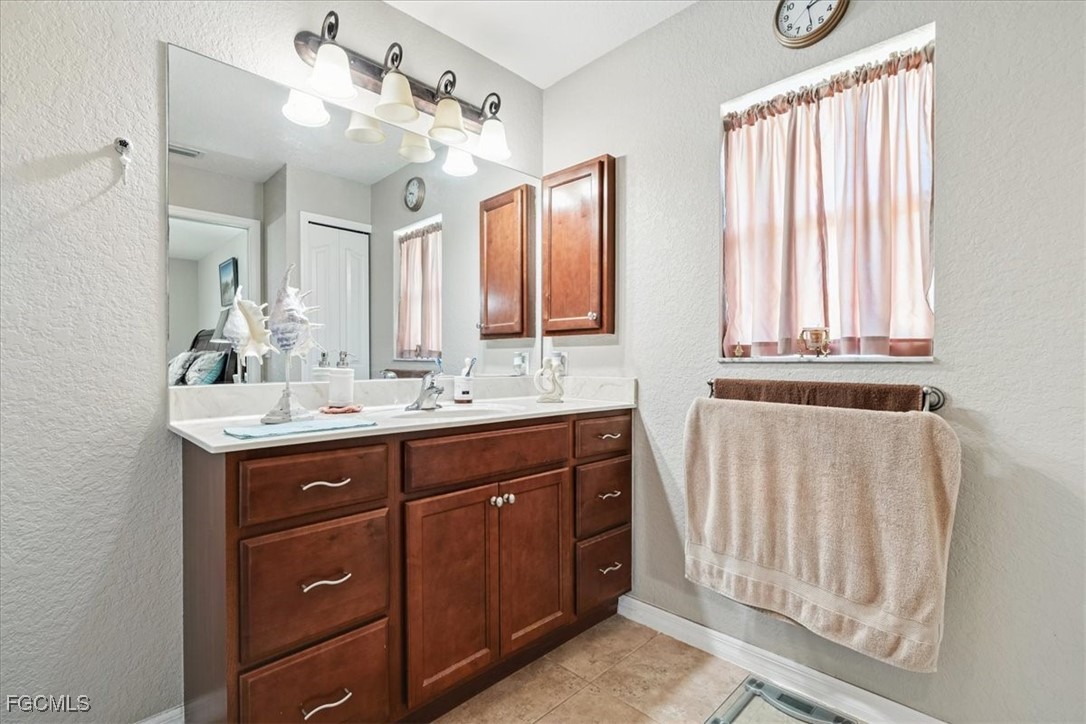 3 Bed SingleFamilyResidence for Sale in North Port, photo 16
