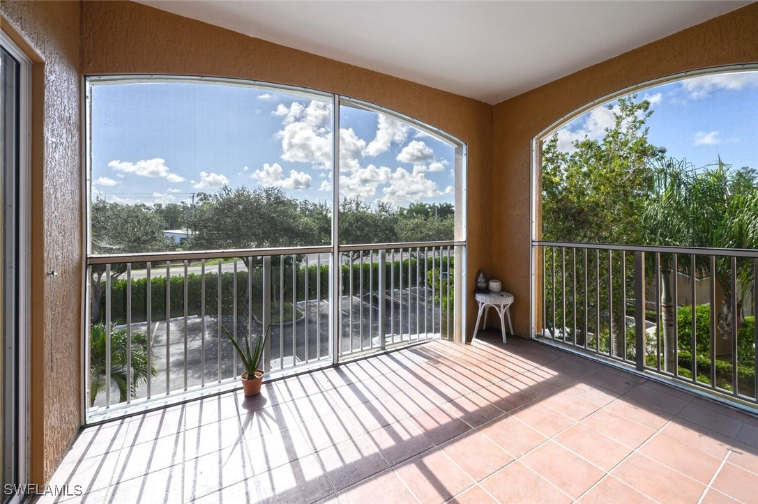 2 Bed Condominium for Sale in Napoli, FL — photo 16