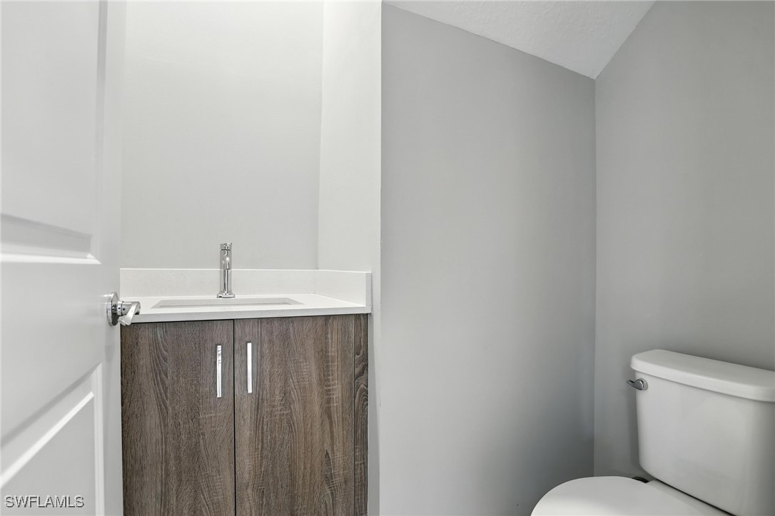 3 Bed SingleFamilyResidence for Sale in Silverwood, FL — photo 16