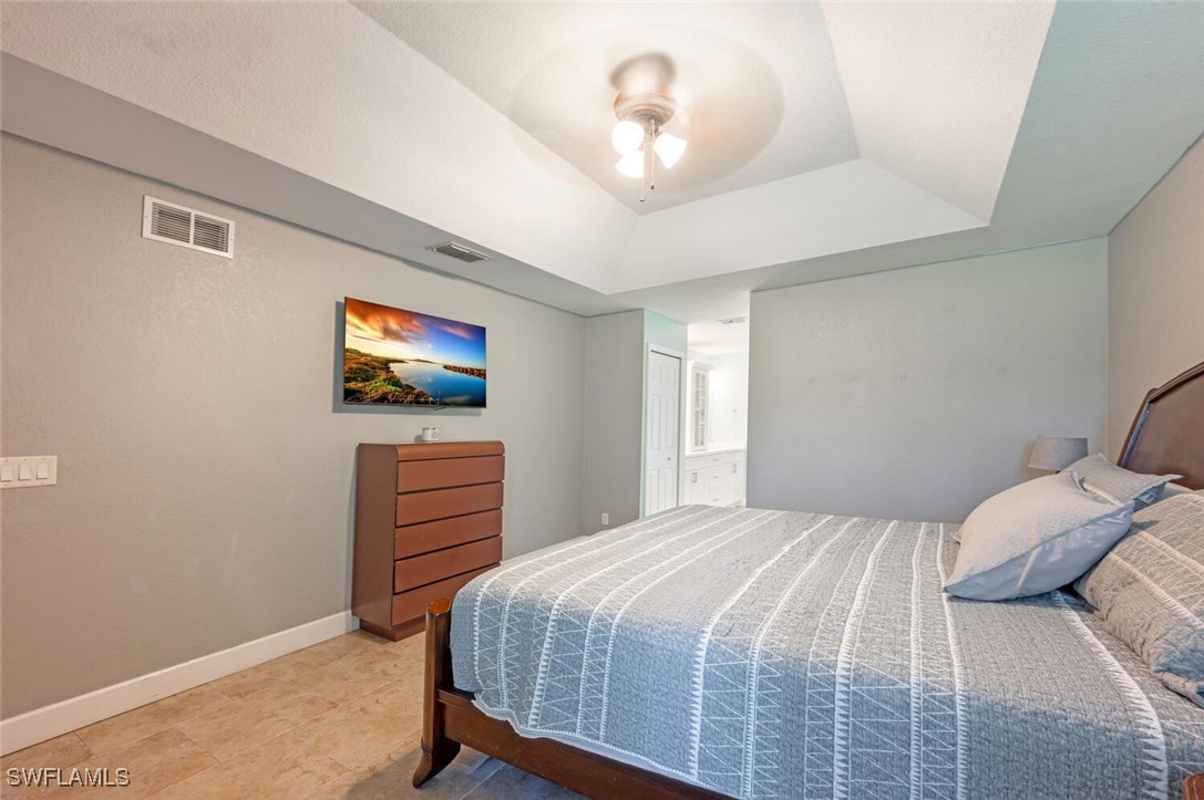 3 Bed SingleFamilyResidence for Sale in Naples, photo 16