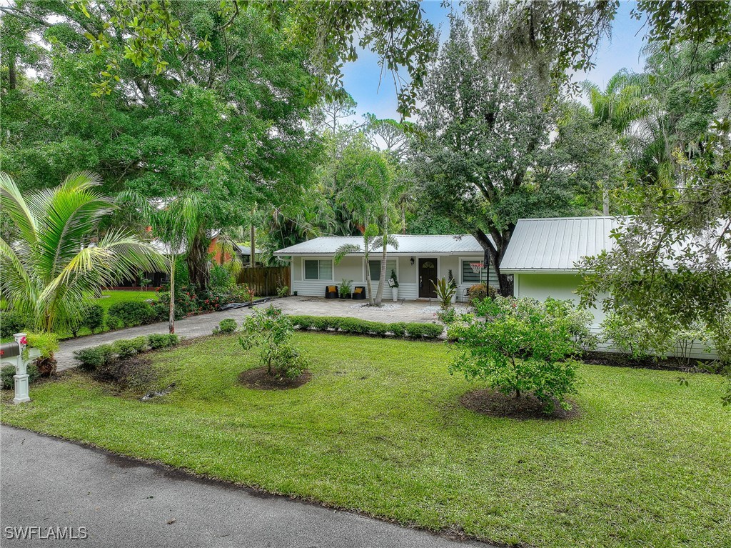 3 Bed SingleFamilyResidence for Sale in Labelle, FL — photo 16