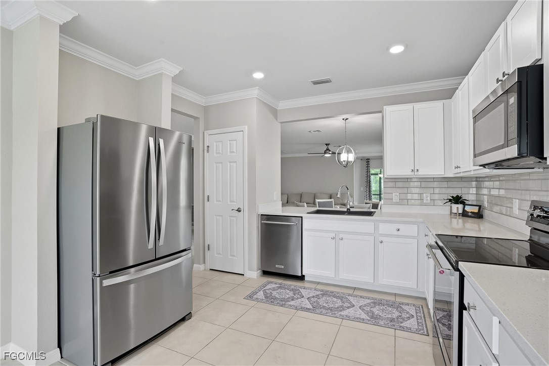 3 Bed SingleFamilyResidence for Sale in Entrada, FL — photo 16