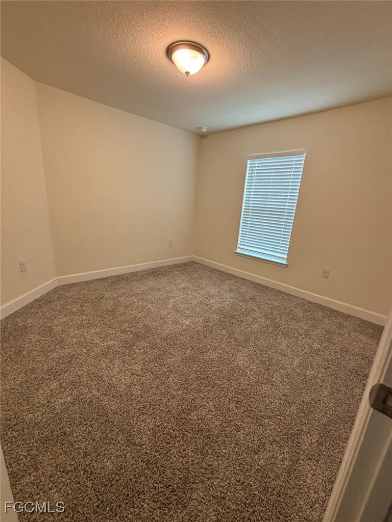 4 Bed SingleFamilyResidence for Sale in Lehigh Acres, photo 16