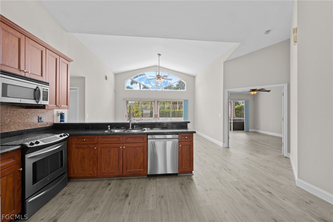 3 Bed SingleFamilyResidence for Sale in Eagle Pointe, photo 16
