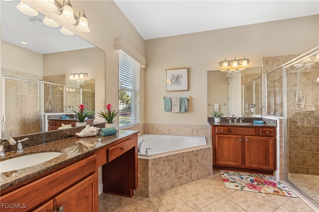 2 Bed SingleFamilyResidence for Sale in Somerset, FL — photo 16