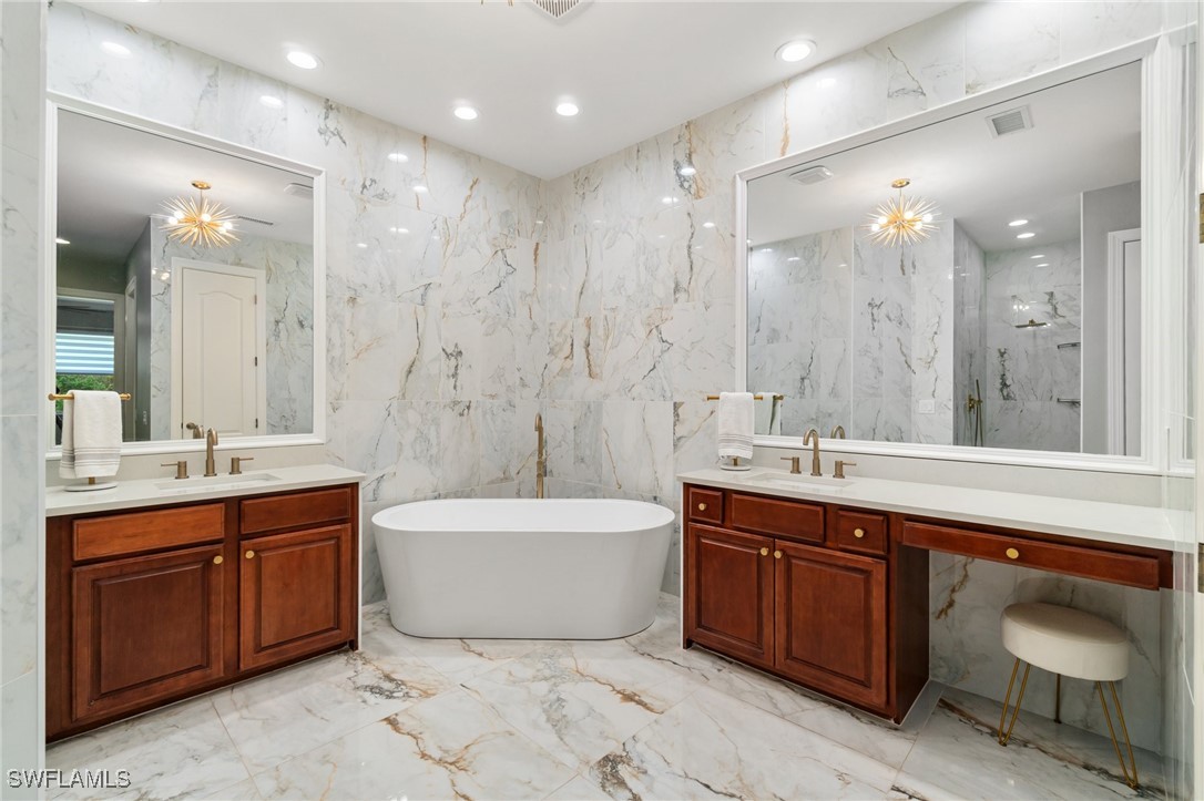 3 Bed Condominium for Sale in Cassia, photo 16