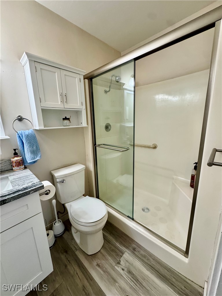 2 Bed Waterfront Home for Sale in Fort Myers, photo 16