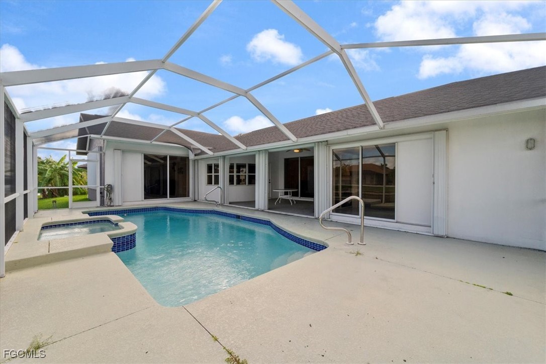 3 Bed Pool Home for Sale in Cape Coral, photo 16