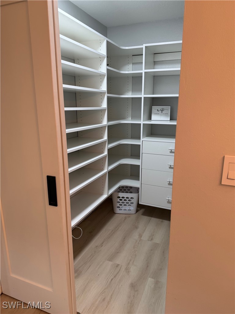 2 Bed Attached for Sale in Naples, photo 16