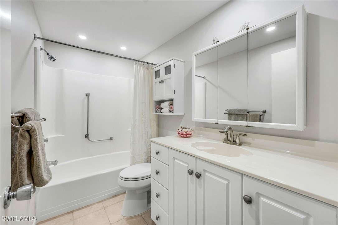 2 Bed Waterfront Home for Sale in Marco Towers, photo 16