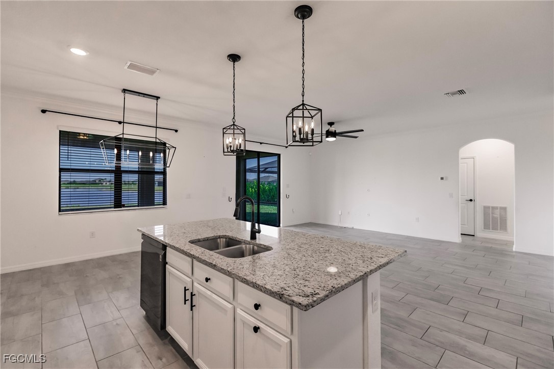 4 Bed SingleFamilyResidence for Sale in Portico, FL — photo 16