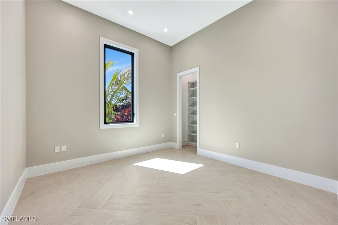 5 Bed Pool Home for Sale in Four Seasons, photo 16