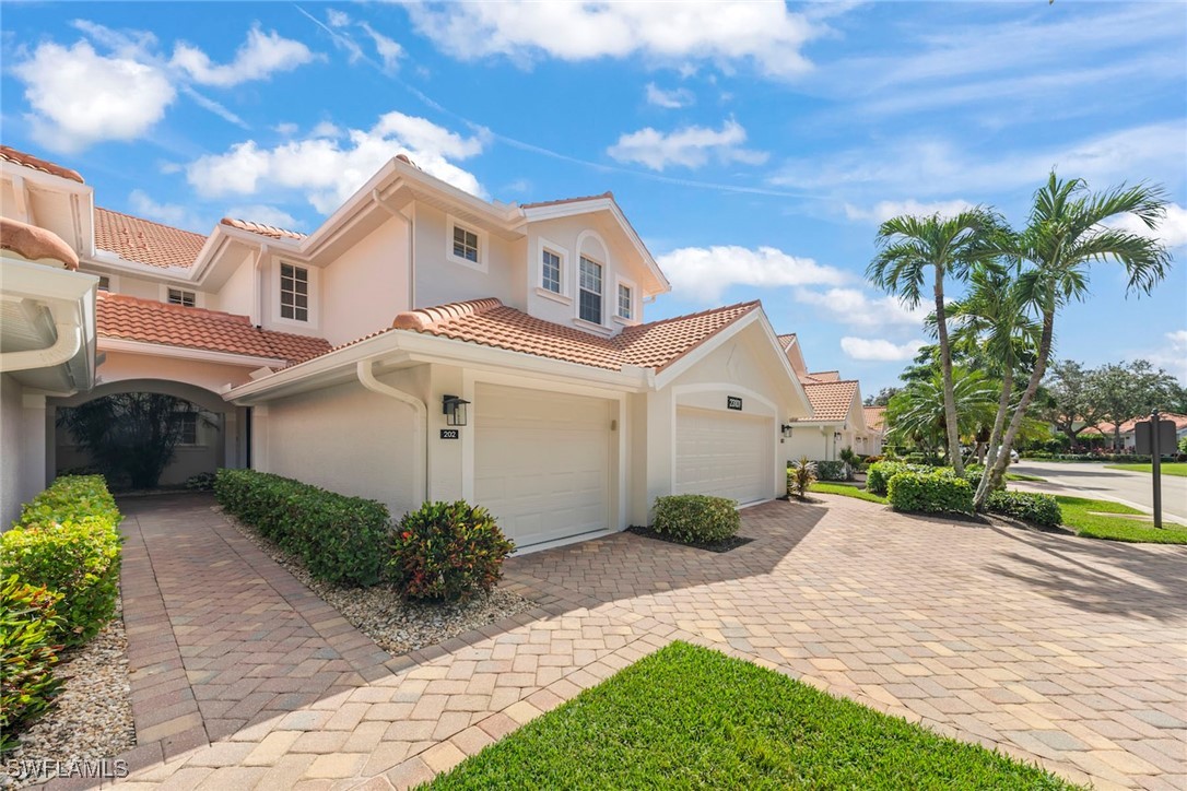 3 Bed Condominium for Sale in Morningside, FL — photo 16