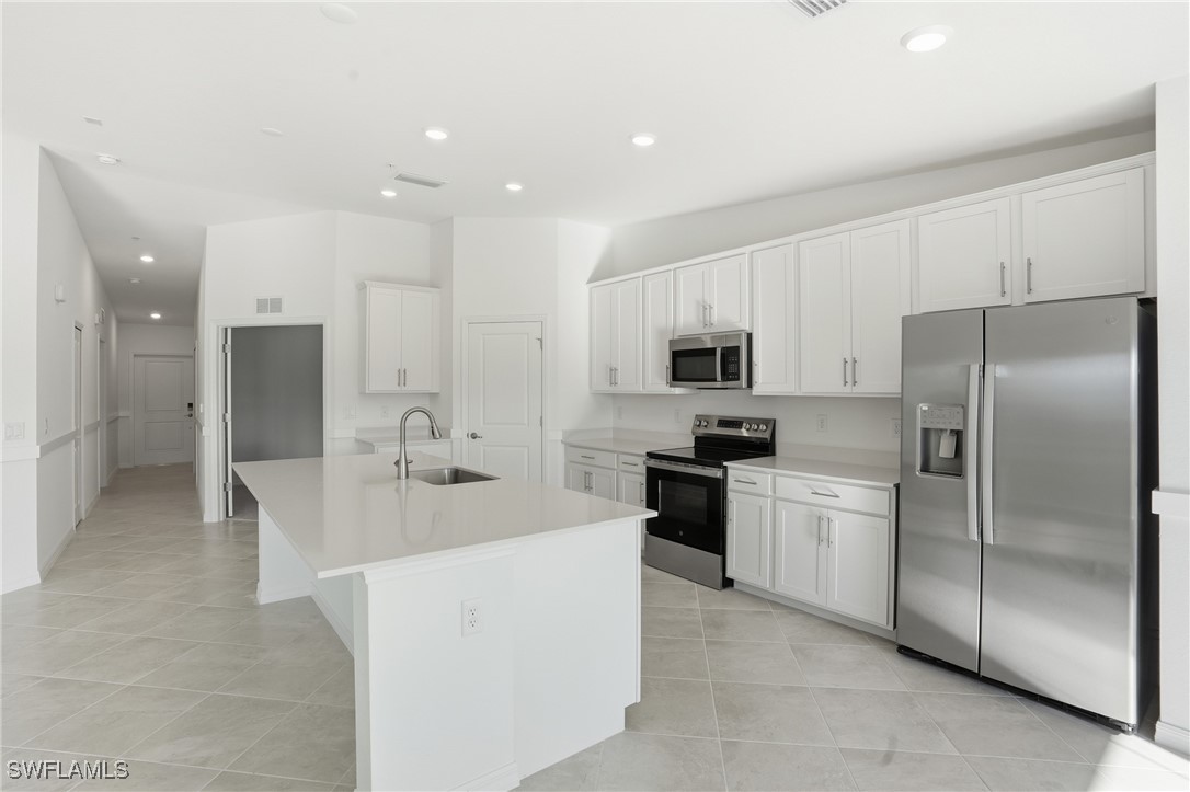 2 Bed Condominium for Sale in Webbs Reserve, FL, $287,000 — photo 16