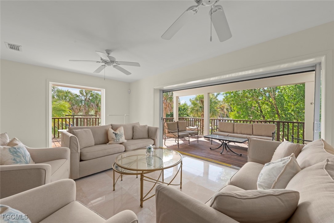 4 Bed SingleFamilyResidence for Sale in Gulf Pines, FL — photo 16