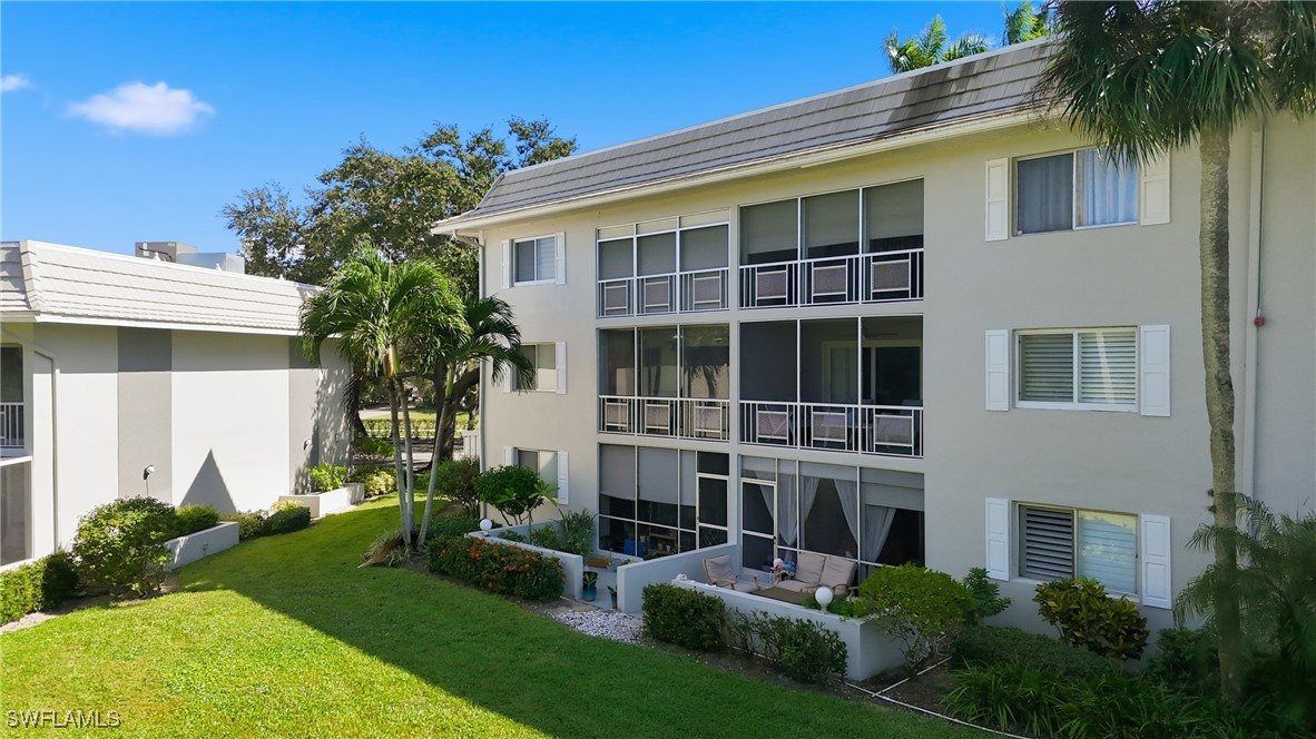 2 Bed Condominium for Sale in Montego Manor, FL, $199,000 — photo 16
