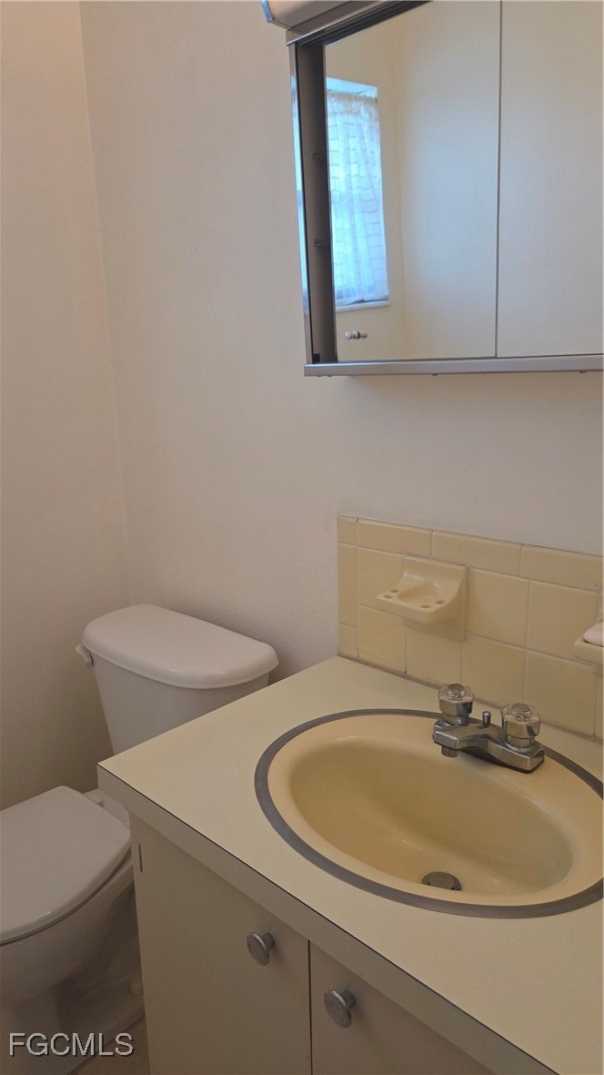 2 Bed Waterfront Home for Sale in Tropic Terrace, photo 16
