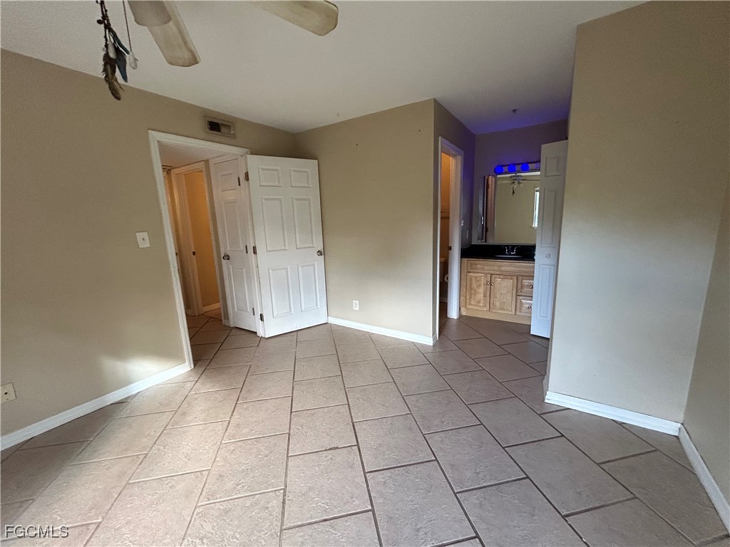 2 Bed Waterfront Home for Sale in Village Creek, photo 16