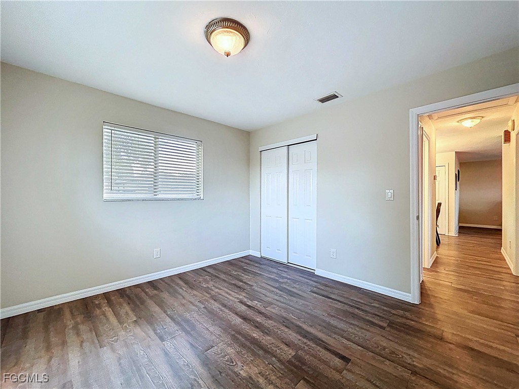 3 Bed SingleFamilyResidence for Sale in Fort Myers, photo 16