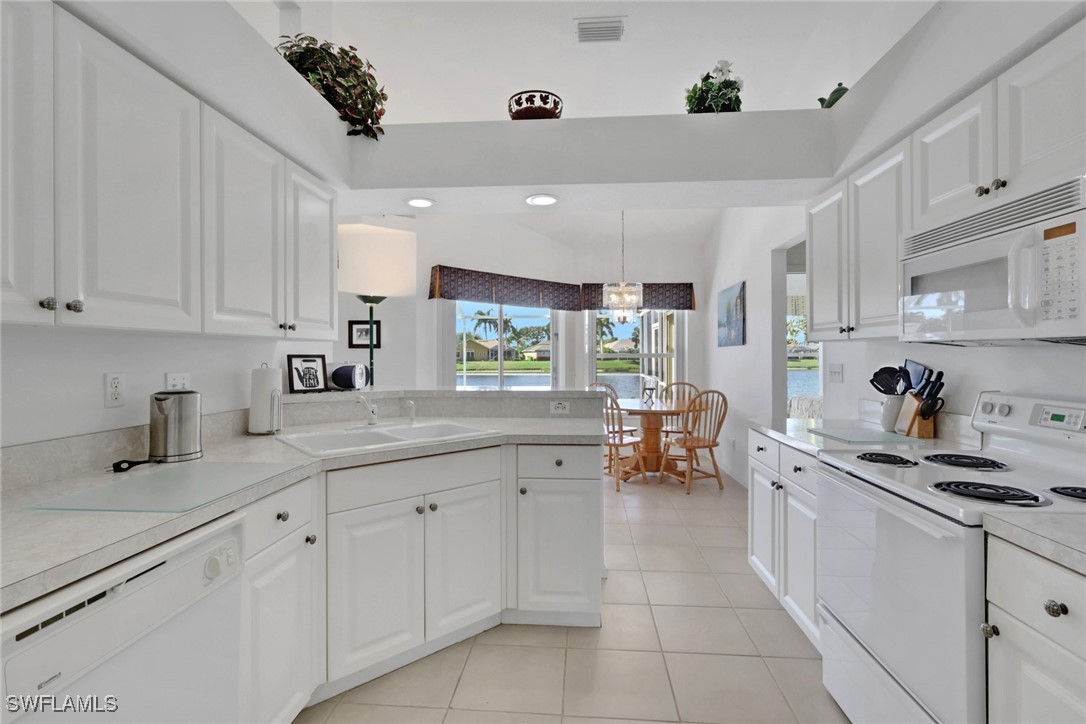 3 Bed Pool Home for Sale in Briarwood, photo 16