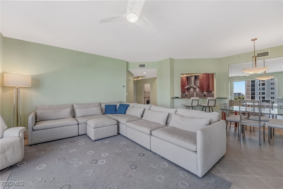 2 Bed Waterfront Home for Sale in Waterside At Bay Beach, photo 16