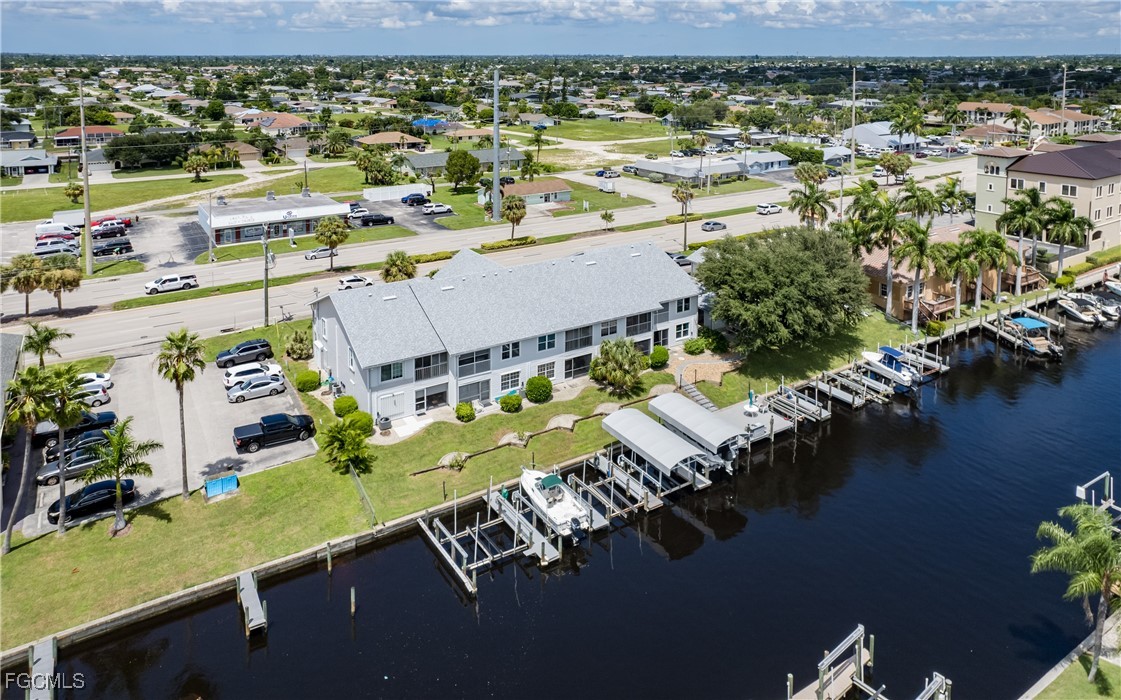2 Bed Waterfront Home for Sale in Cape Coral, photo 16