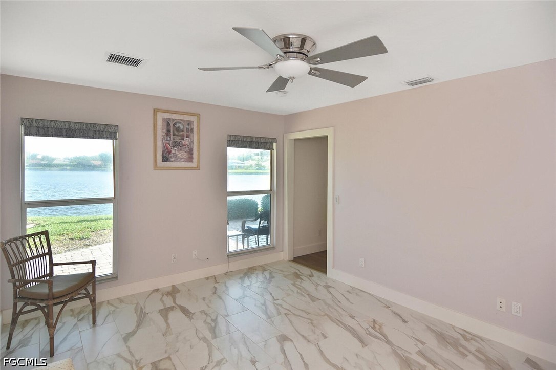 2 Bed Waterfront Home for Sale in Fort Myers, photo 16