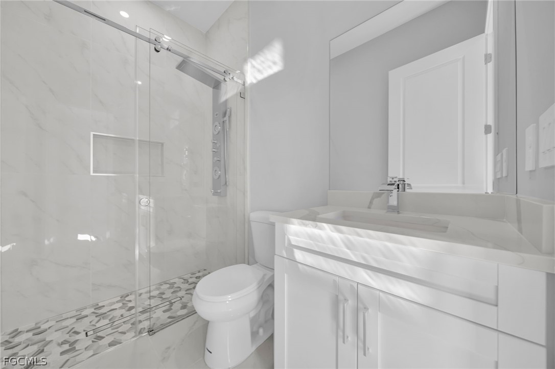 3 Bed SingleFamilyResidence for Sale in Lehigh Acres, photo 16