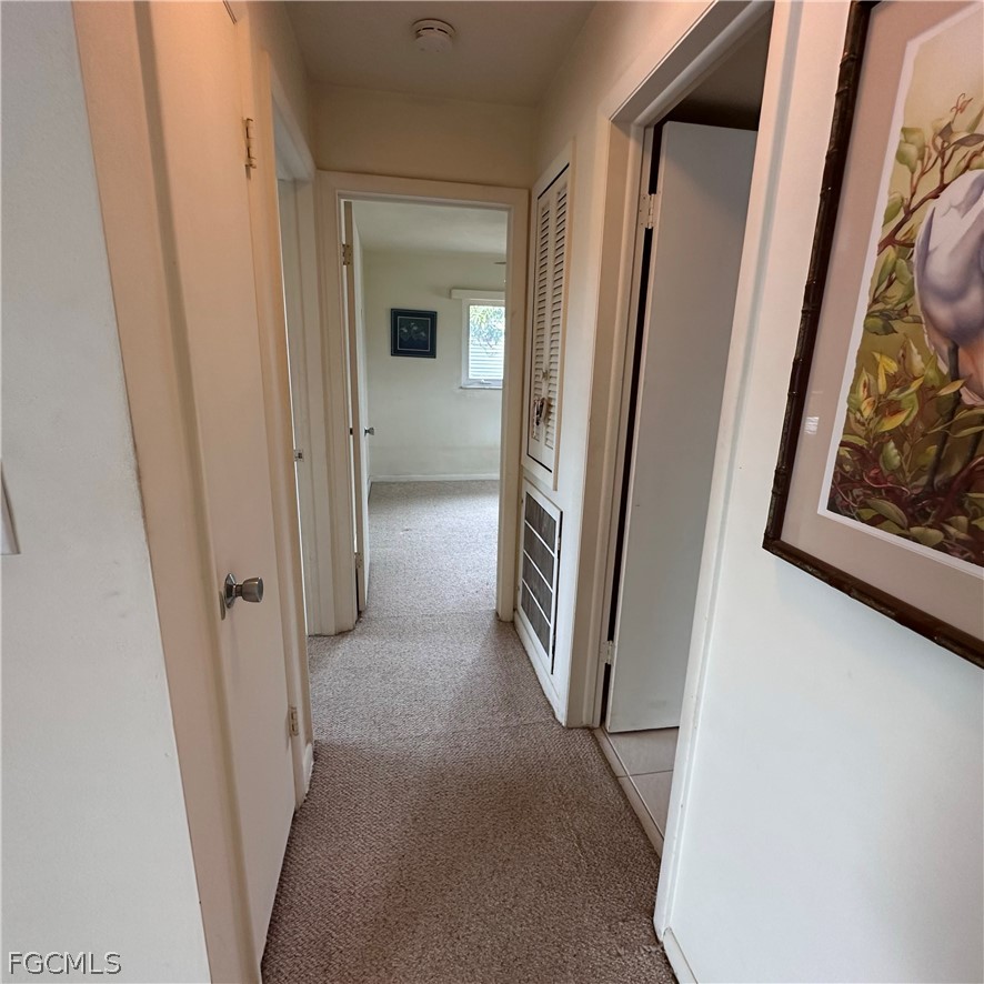 2 Bed SingleFamilyResidence for Sale in Cape Coral, photo 16